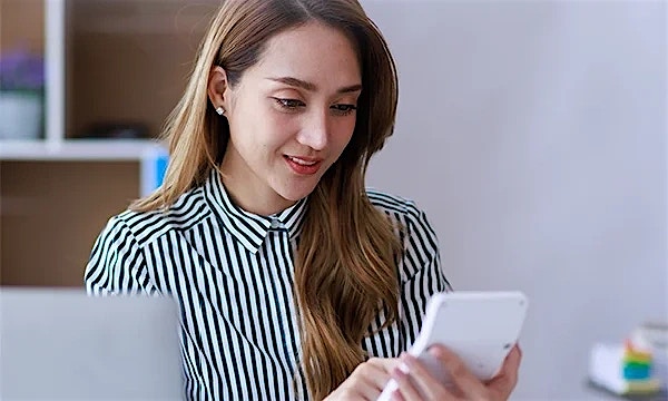 Enhanced digital identity security without compromising user experience for a global finance and insurance corporation Enhanced digital identity security without compromising user experience for a global finance and insurance corporation