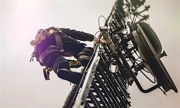 Accelerate telecom digital transformation journey Accelerate telecom digital transformation journey