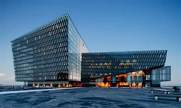 Financial surveillance enhancement initiative for an Africa-based bank Financial surveillance enhancement initiative for an Africa-based bank