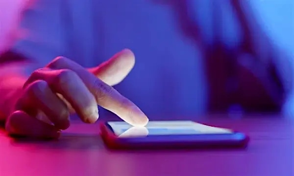 Delighting an American mobile phone provider with seamless CX