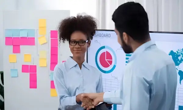 Revolutionizing customer support with GenAI-powered solution on AWS