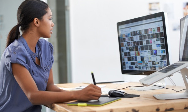 The Role of Technology in Empowering Frontline Workers: A Business Imperative