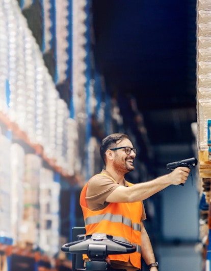 Steering the Digital Manufacturing Steering the Digital Manufacturing