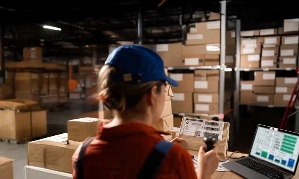 RFID vs. Barcode: Which Technology is Best for Warehouse Material Tracking