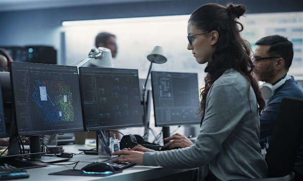 How exemplar-driven AI unlocks COTS modernization