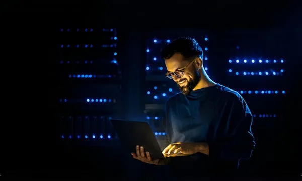Perimeter 2.0: Endpoint security for the modern workplace Perimeter 2.0: Endpoint security for the modern workplace