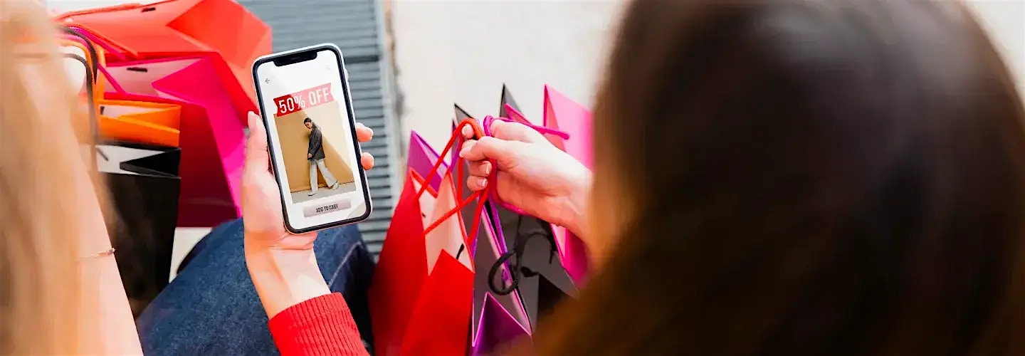 Delivering an adaptable, extensible and expandable e-commerce platform Delivering an adaptable, extensible and expandable e-commerce platform
