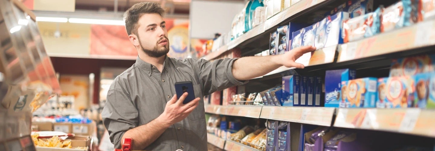 Accelerating Data Analytics in the Cloud with Snowflake Accelerating Data Analytics in the Cloud with Snowflake