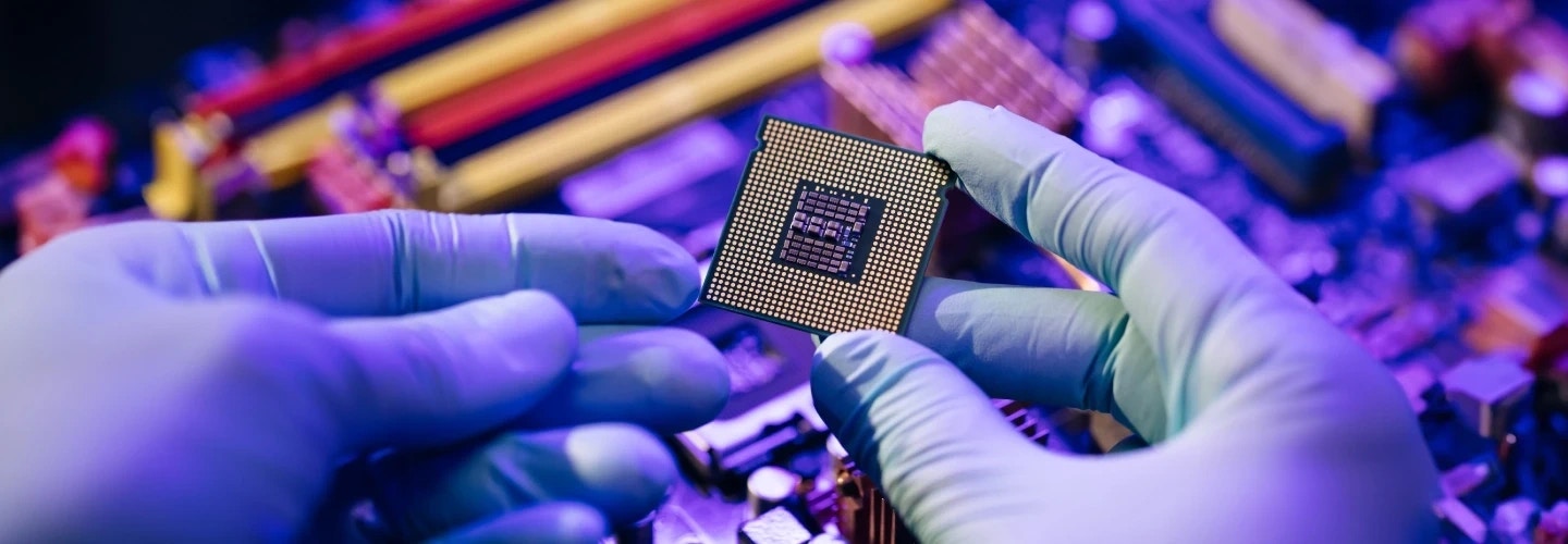 Always-on product availability with faster, smarter global supply chain Always-on product availability with faster, smarter global supply chain