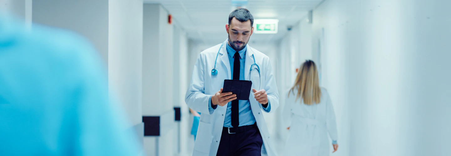 Transforming IT operations for a leading US healthcare services provider Transforming IT operations for a leading US healthcare services provider