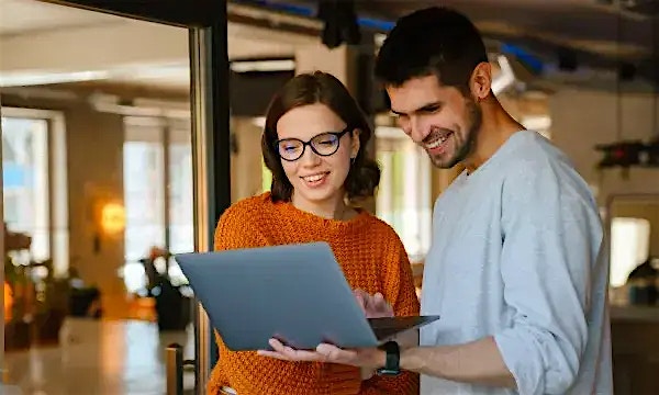 Datentransformation für einen führenden Rückversicherer in Deutschland bereitstellen Datentransformation für einen führenden Rückversicherer in Deutschland bereitstellen