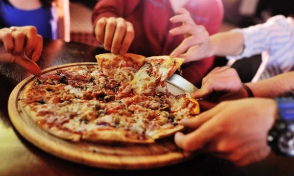 global pizza chain