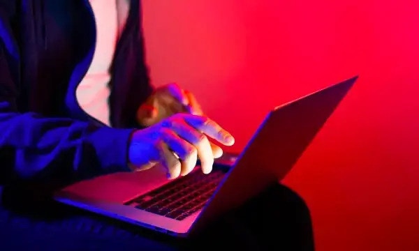 Customer-first digital transformation reduces OpEx by 30% for US software giant