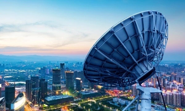 Setting up next generation digital engagement platform for streamlined transformation