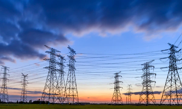 Enabling large-scale migration, modernization and managed cloud operations for a leading energy provider