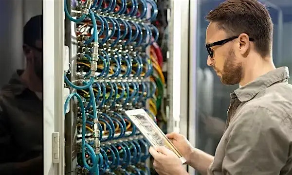 Elevating Enterprise Connectivity Elevating Enterprise Connectivity