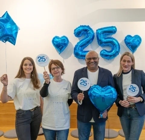 Erfolg wird gefeiert Erfolg wird gefeiert