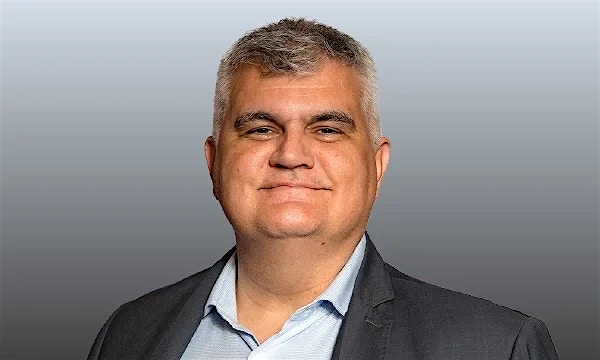 Gustavo Santos Gustavo Santos