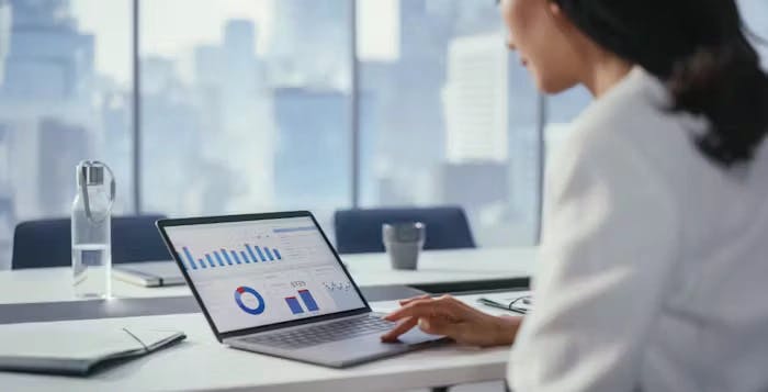 Harnessing the Power of Connected Finance with Real-time Insights and Decision Making Harnessing the Power of Connected Finance with Real-time Insights and Decision Making