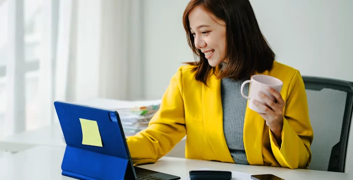 Build employee engagement into the everyday flow of work