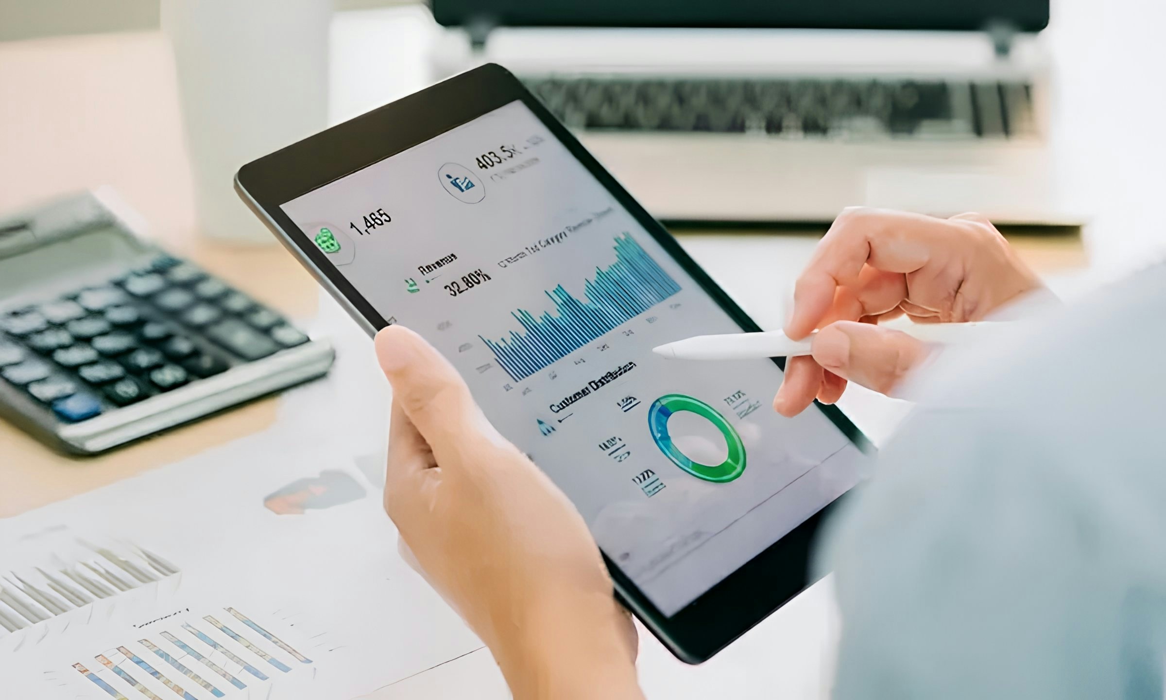 Healthcare data aggregation, transformation and analytics