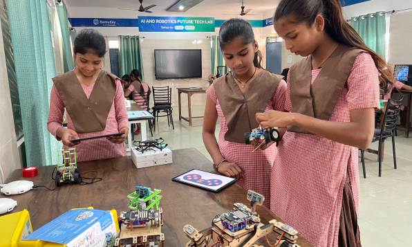 Empowering girls with hands-on robotics education through HCLFoundation’s Future Tech Lab in Sandila