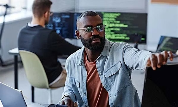 Modernize your mining stack with converged IT/OT/ET intelligence