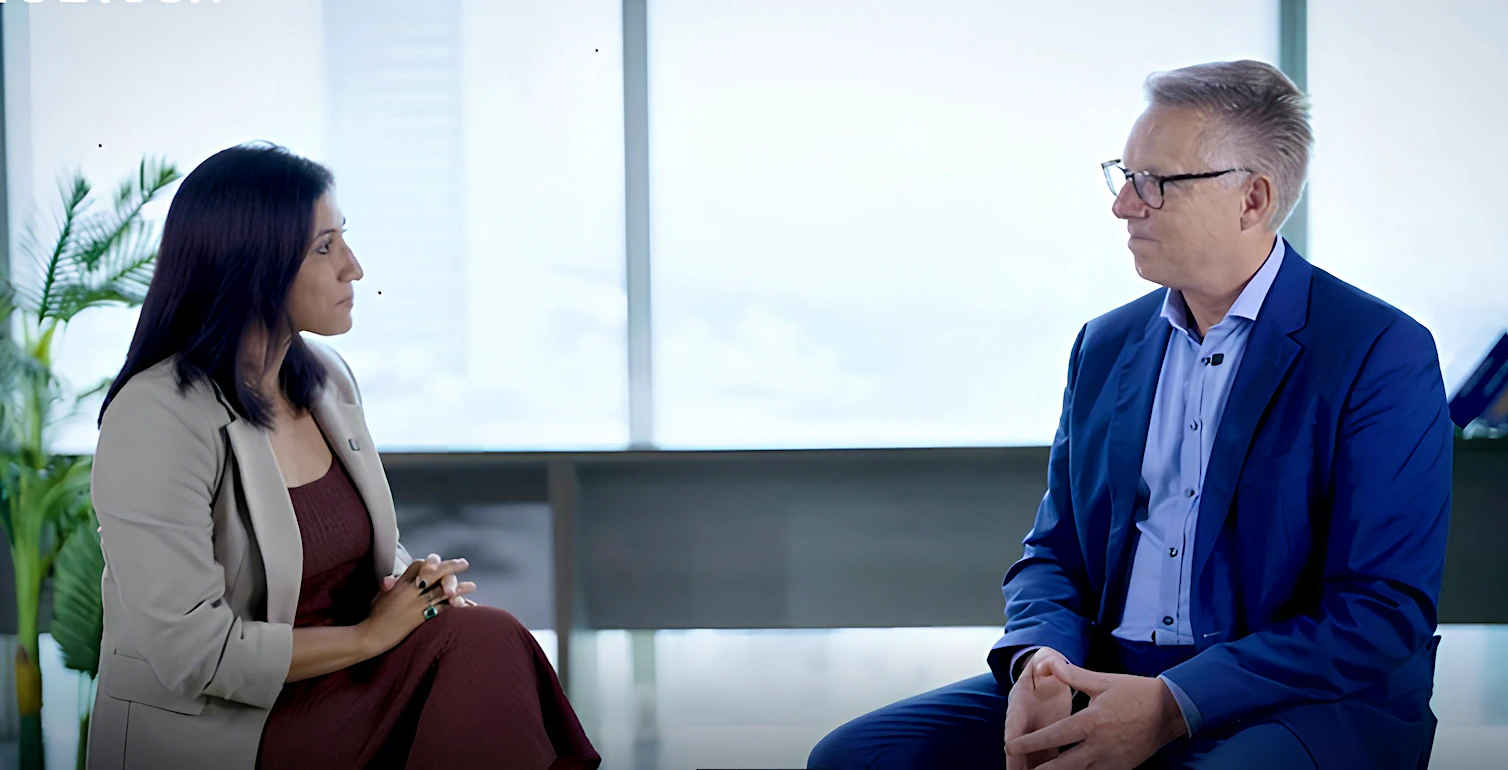 Transforming healthcare delivery and augmenting patient experience through technology Transforming healthcare delivery and augmenting patient experience through technology