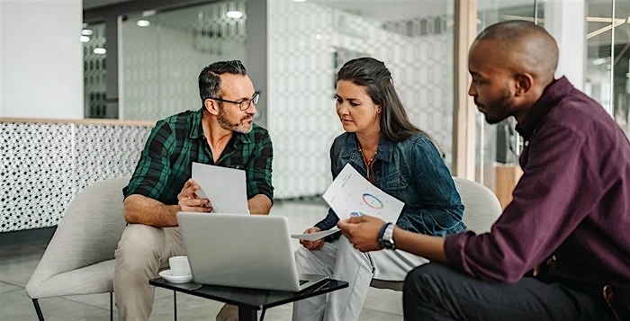 Navigating the AI frontier in Financial Services Navigating the AI frontier in Financial Services
