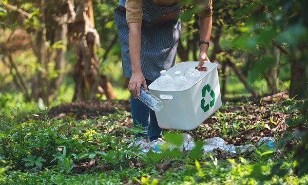 AI-powered parrot branching out gray areas of waste management