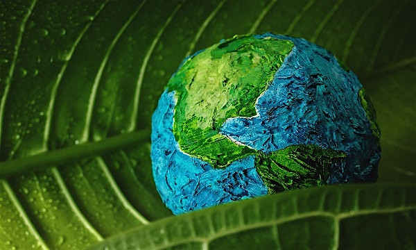 A world at a crossroad: Sustainability, sovereignty and cybersecurity A world at a crossroad: Sustainability, sovereignty and cybersecurity