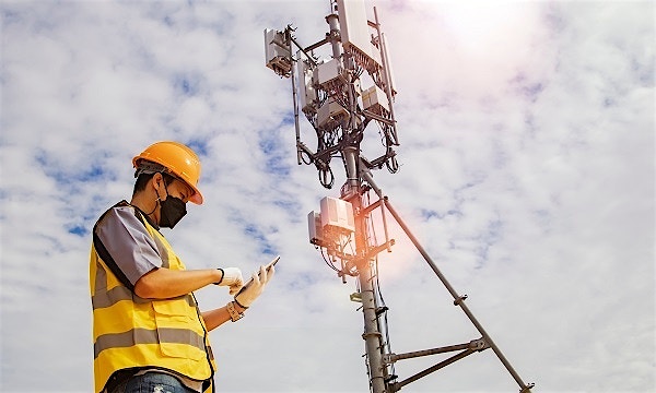 How telcos are leveraging emerging technologies to stay ahead How telcos are leveraging emerging technologies to stay ahead