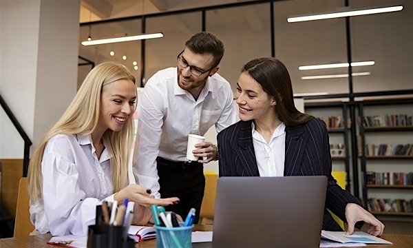Accelerate workplace modernization with cloud and AI Accelerate workplace modernization with cloud and AI