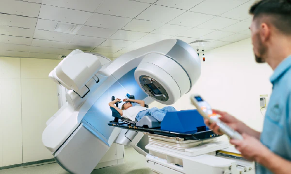 Hypervisor virtualization in medical device software